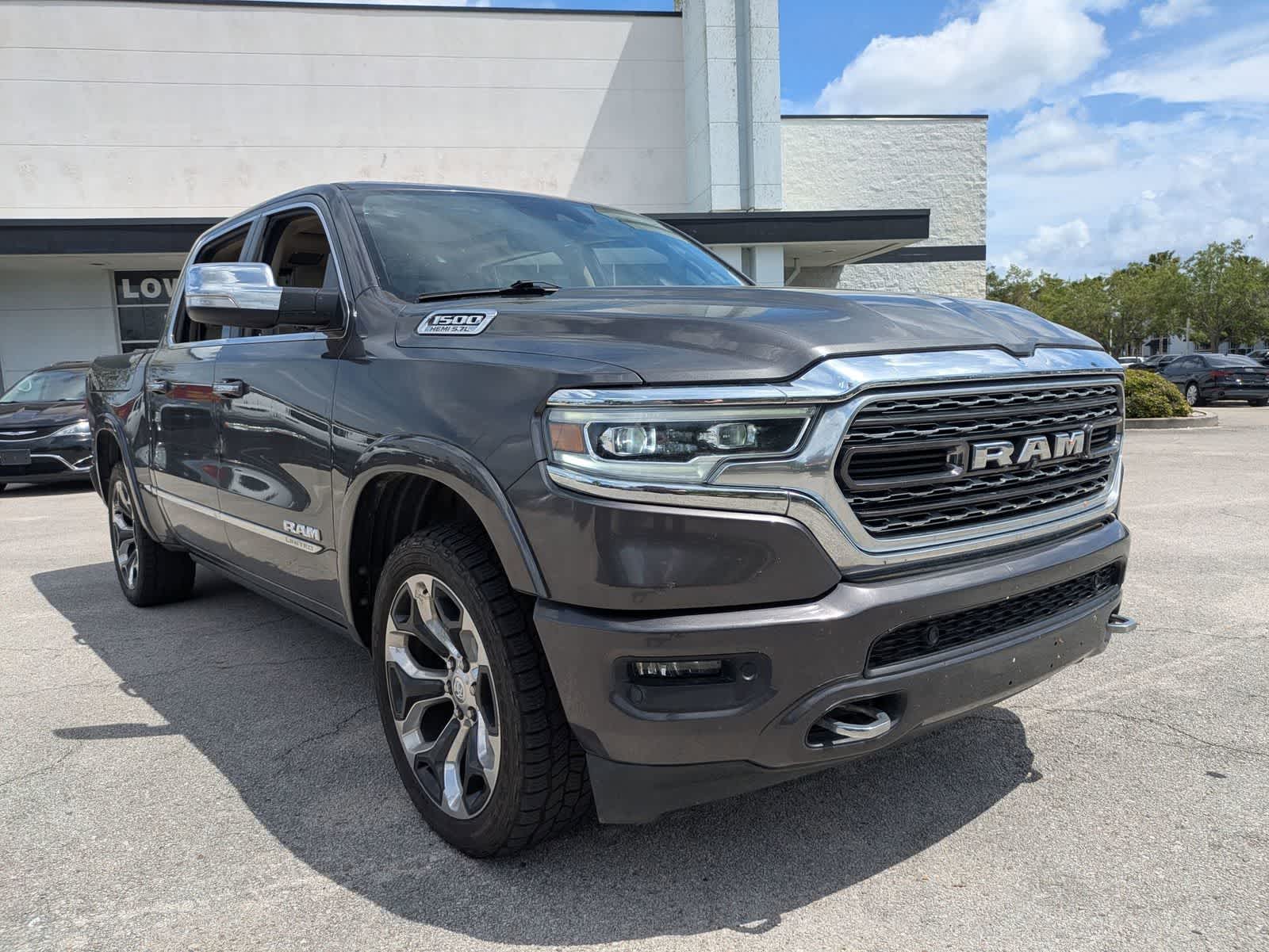 RAM 1500 Limited Crew Cab 4x4 5'7' Caja 2020