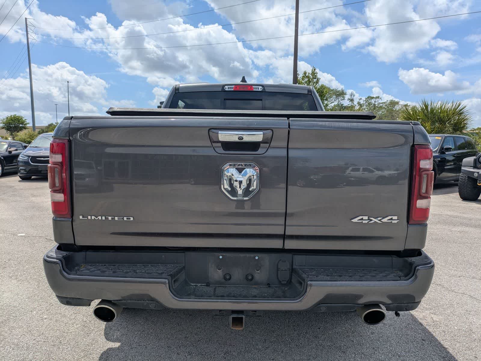 RAM 1500 Limited Crew Cab 4x4 5'7' Caja 2020