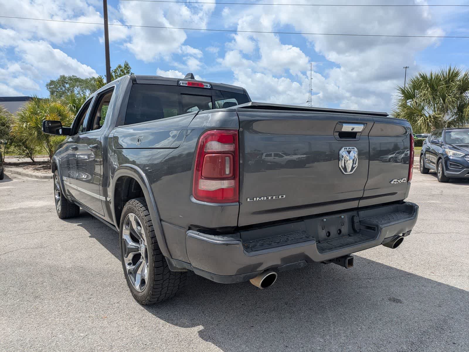 RAM 1500 Limited Crew Cab 4x4 5'7' Caja 2020