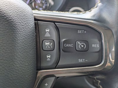 RAM 1500 Limited Crew Cab 4x4 5'7' Caja 2020