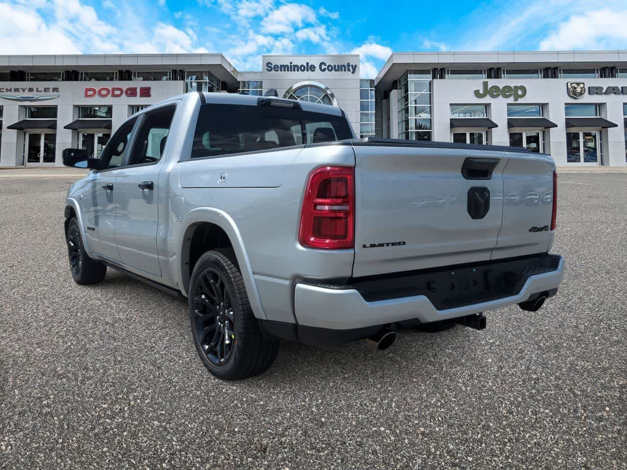 2026 RAM Ram 1500 RAM 1500 LIMITED CREW CAB 4X4 5'7' BOX