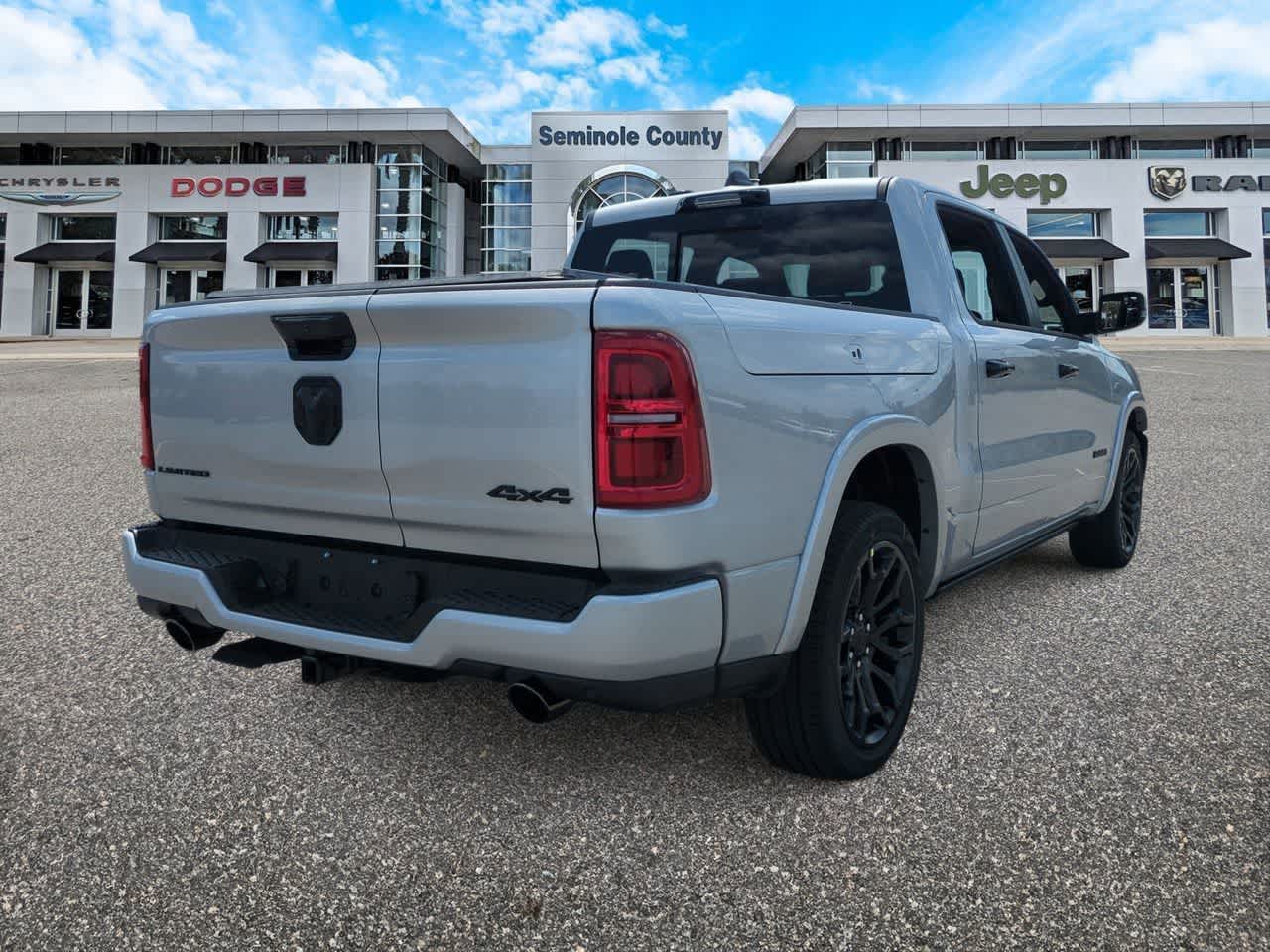 2026 RAM Ram 1500 RAM 1500 LIMITED CREW CAB 4X4 5'7' BOX