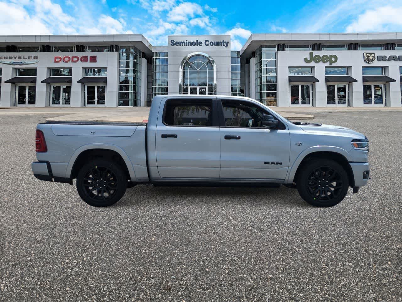 2026 RAM Ram 1500 RAM 1500 LIMITED CREW CAB 4X4 5'7' BOX