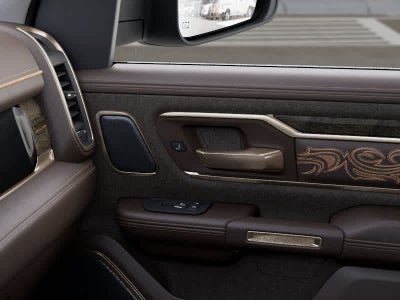 RAM 1500 de 2027, RAM 1500 LIMITED LONGHORN, cabina doble, 4x4, caja de 5'7'