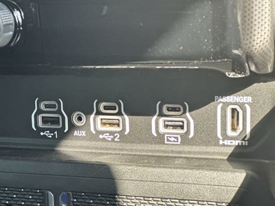 RAM 1500 de 2027, RAM 1500 LIMITED, cabina doble, 4x4, caja de 5'7'