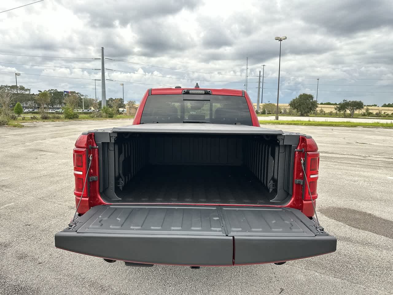 RAM 1500 de 2027, RAM 1500 LIMITED LONGHORN, cabina doble, 4x4, caja de 5'7'