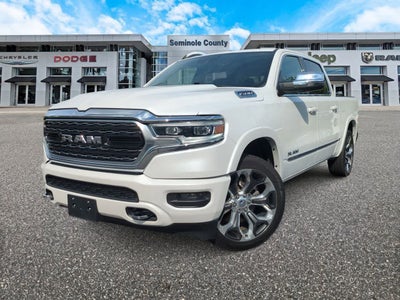 RAM 1500 Limited Crew Cab 4x4 de 2024 con caja de 1,70 m