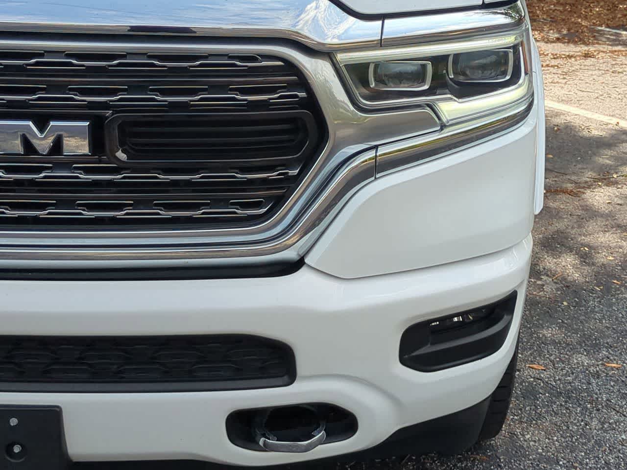 RAM 1500 Limited Crew Cab 4x4 de 2024 con caja de 1,70 m