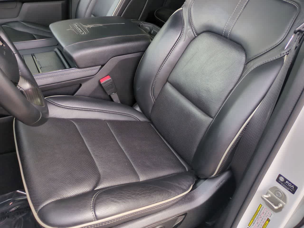 RAM 1500 Limited Crew Cab 4x4 de 2024 con caja de 1,70 m