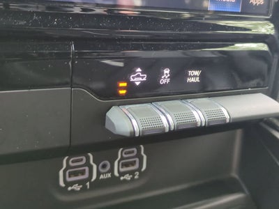RAM 1500 Limited Crew Cab 4x4 de 2024 con caja de 1,70 m