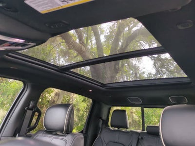 RAM 1500 Limited Crew Cab 4x4 de 2024 con caja de 1,70 m