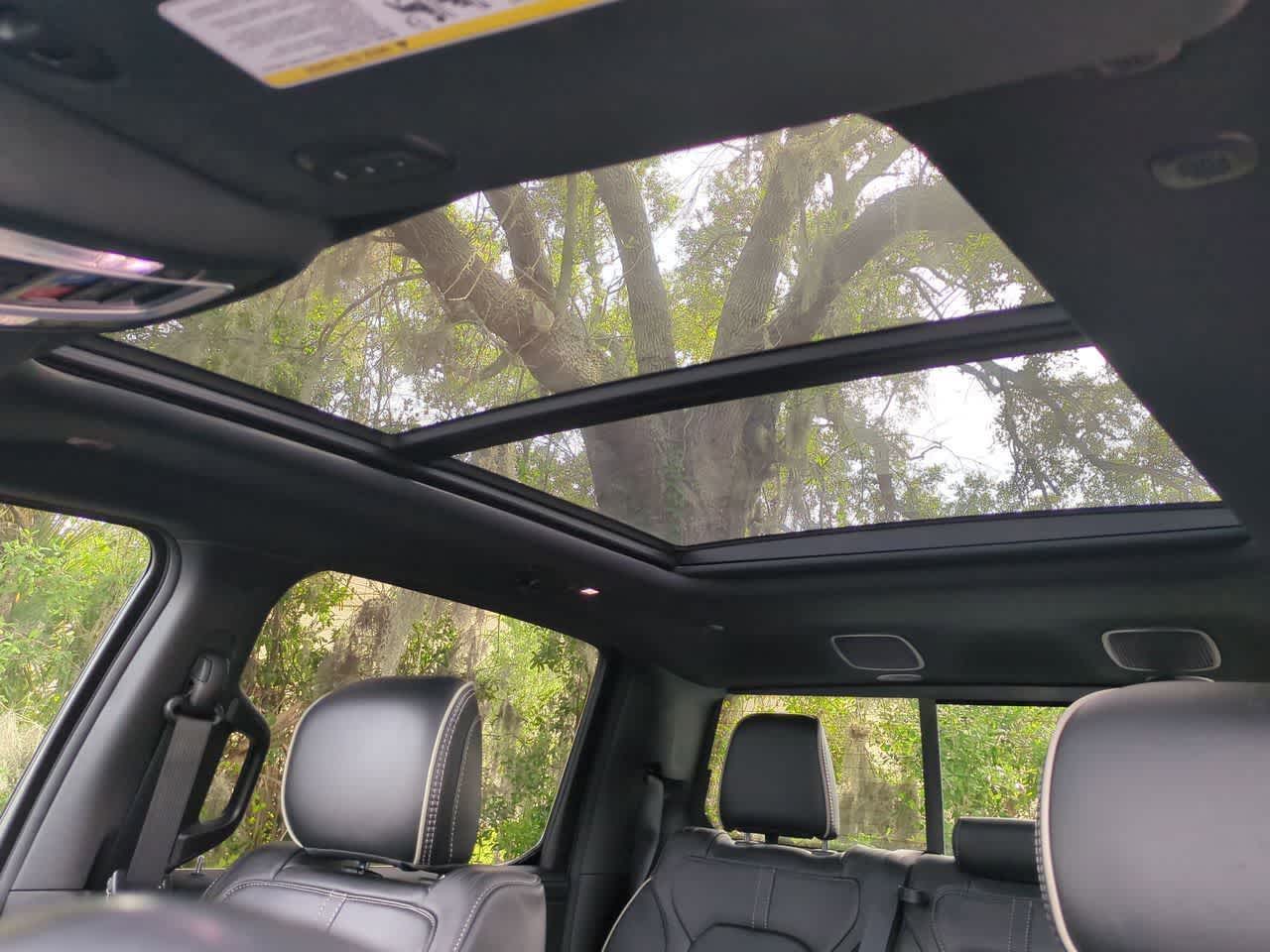 RAM 1500 Limited Crew Cab 4x4 de 2024 con caja de 1,70 m