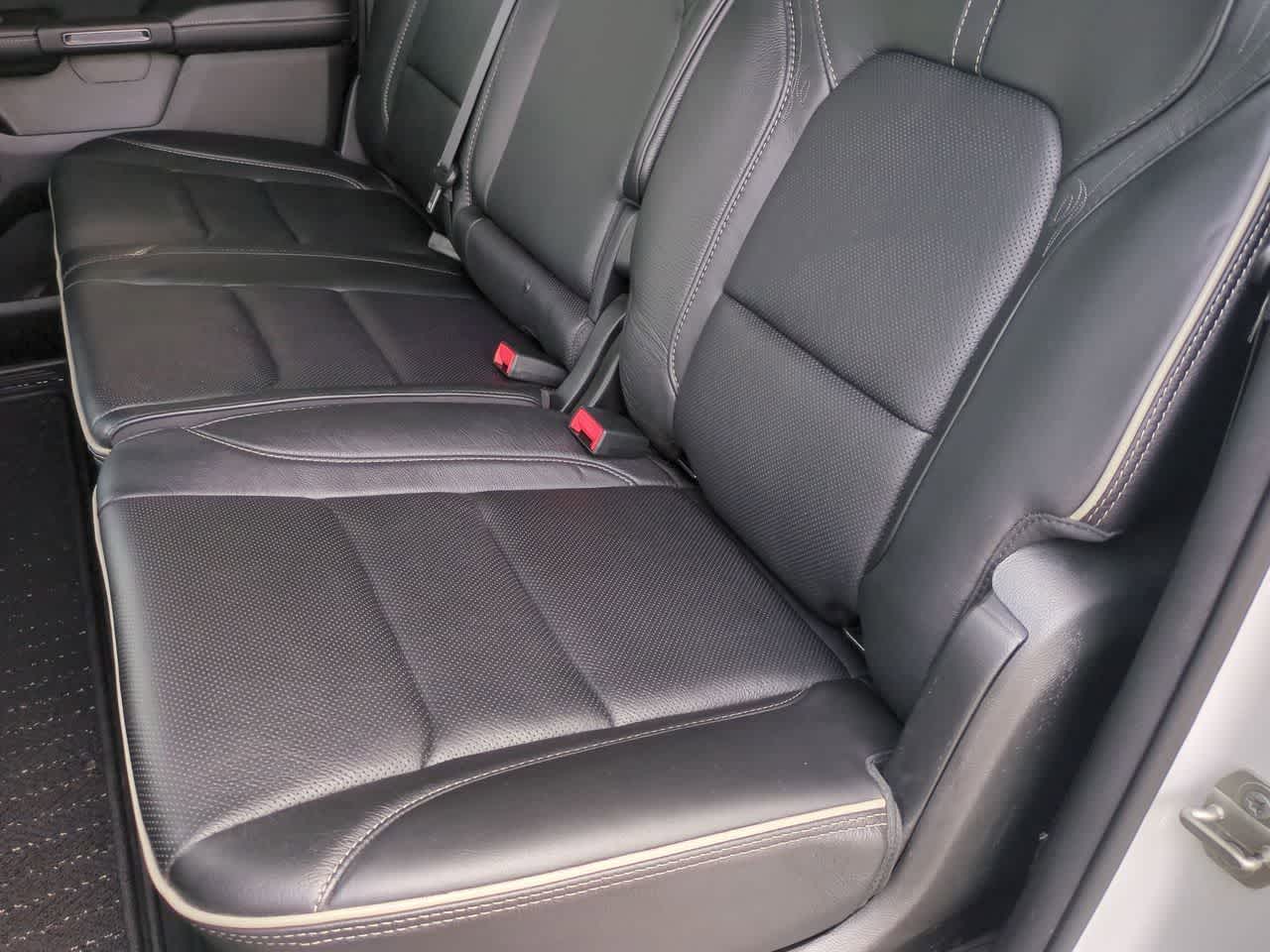 RAM 1500 Limited Crew Cab 4x4 de 2024 con caja de 1,70 m