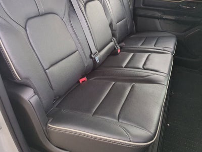 RAM 1500 Limited Crew Cab 4x4 de 2024 con caja de 1,70 m