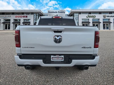 RAM 1500 Limited Crew Cab 4x4 de 2024 con caja de 1,70 m