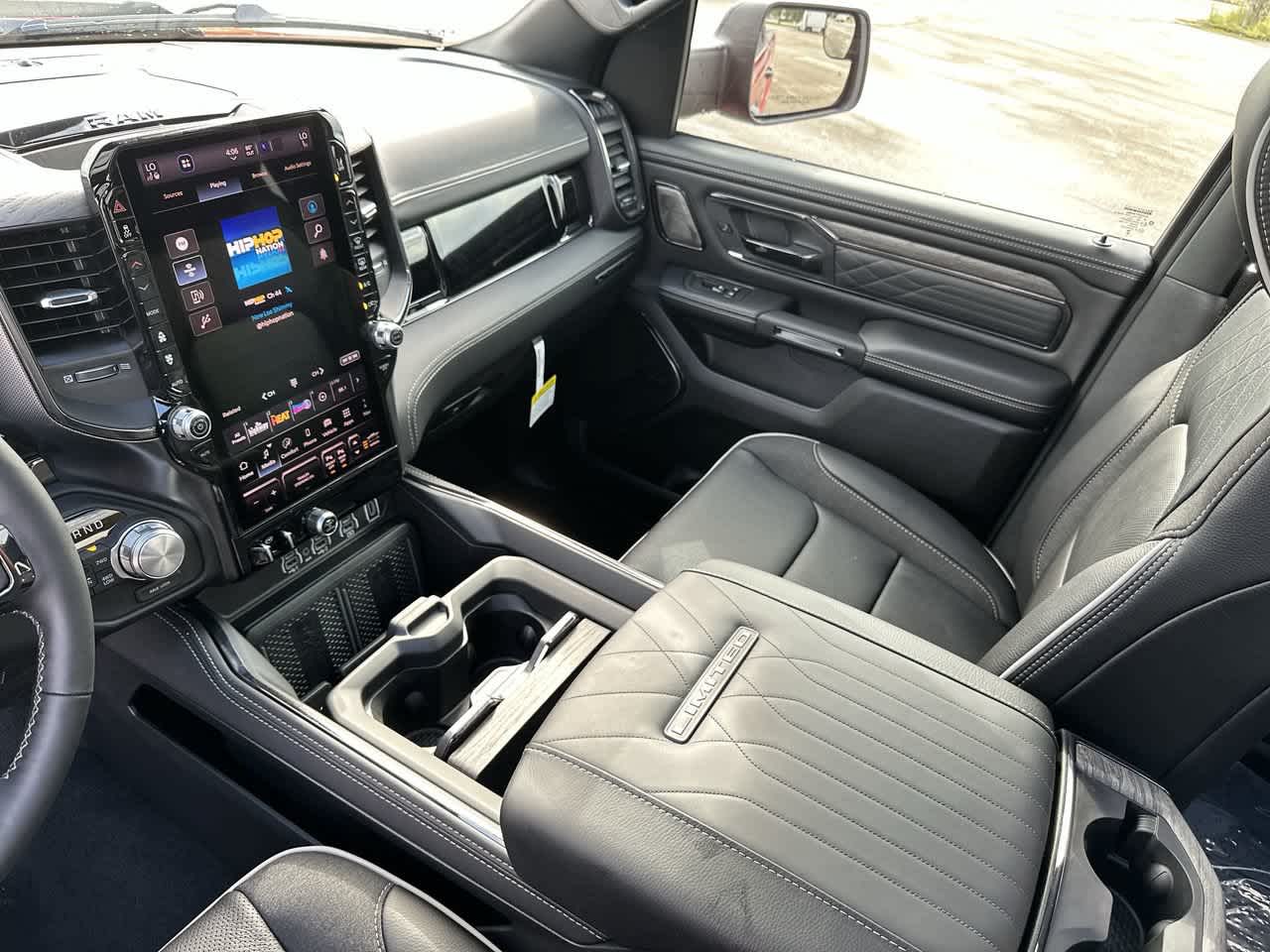 RAM 1500 de 2027, RAM 1500 LIMITED, cabina doble, 4x4, caja de 5'7'