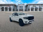 RAM 1500 Limited Crew Cab 4x4 de 2023 con caja de 5'7'