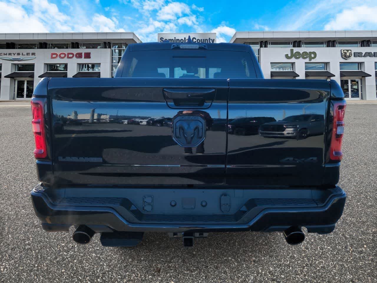 2026 RAM Ram 1500 RAM 1500 LARAMIE CREW CAB 4X4 5'7' BOX