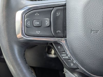 2025 RAM 1500 Laramie Cabina Doble 4x4 Caja de 5'7''