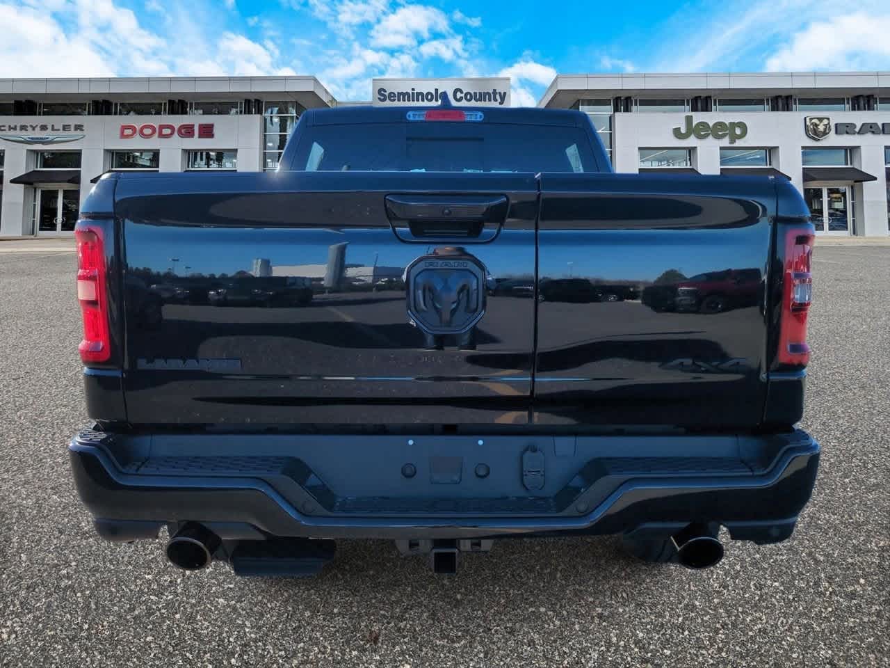 2026 RAM Ram 1500 RAM 1500 LARAMIE CREW CAB 4X4 5'7' BOX