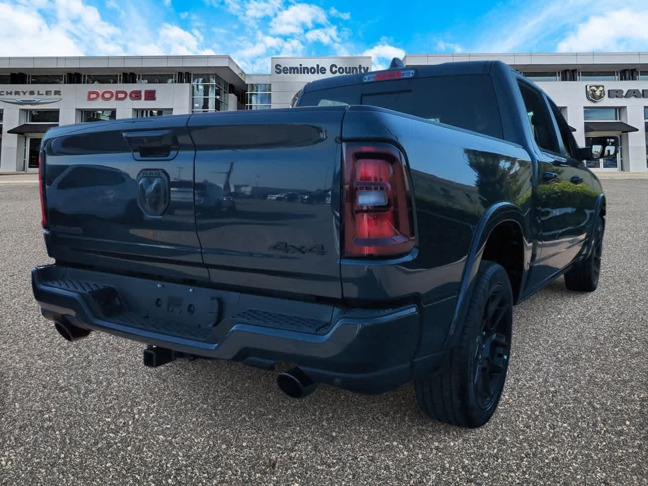 2026 RAM Ram 1500 RAM 1500 LARAMIE CREW CAB 4X4 5'7' BOX