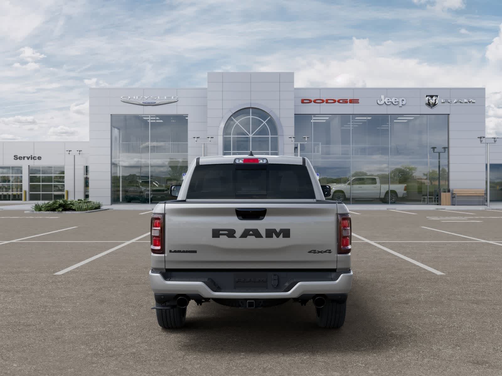 RAM 1500 de 2027, RAM 1500 LARAMIE, cabina doble, 4x4, caja de 5'7'