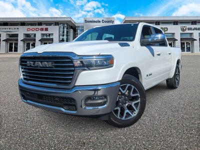 2025 RAM 1500 Laramie Cabina Doble 4x4 Caja de 5'7''
