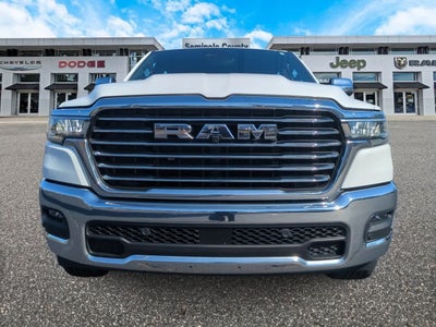 2025 RAM 1500 Laramie Cabina Doble 4x4 Caja de 5'7''