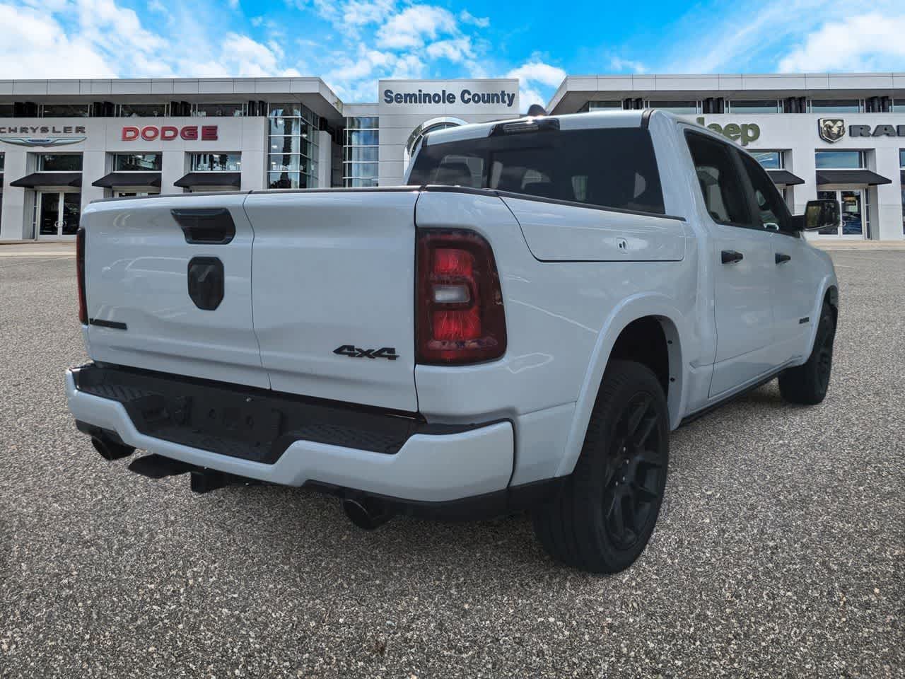 2026 RAM Ram 1500 RAM 1500 LARAMIE CREW CAB 4X4 5'7' BOX