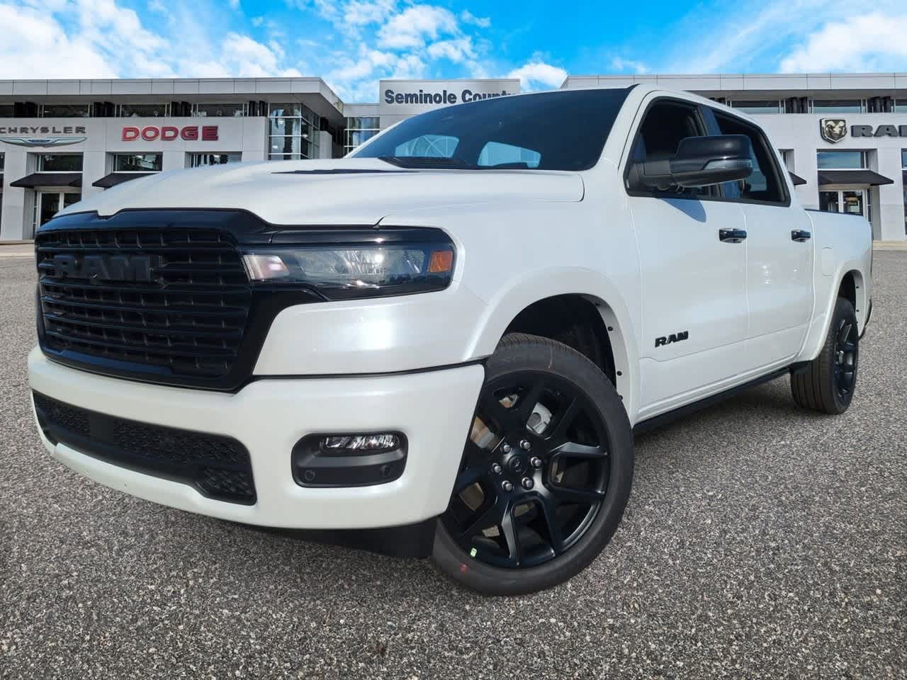 2026 RAM Ram 1500 RAM 1500 LARAMIE CREW CAB 4X4 5'7' BOX