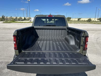 RAM 1500 de 2027, RAM 1500 LARAMIE, cabina doble, 4x4, caja de 5'7'