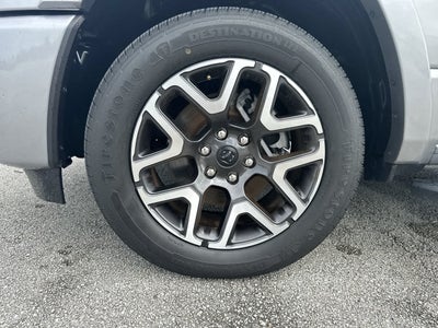 2025 RAM 1500 Laramie Cabina Doble 4x4 Caja de 5'7''