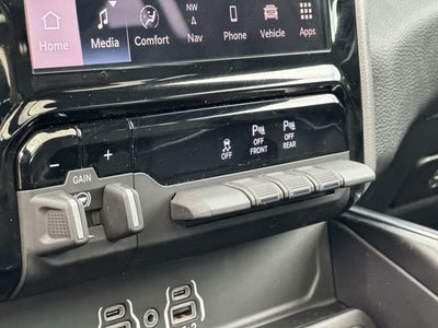 2025 RAM 1500 Laramie Cabina Doble 4x4 Caja de 5'7''