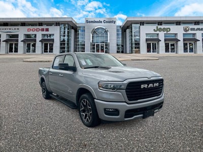 2025 RAM 1500 Laramie Cabina Doble 4x4 Caja de 5'7''