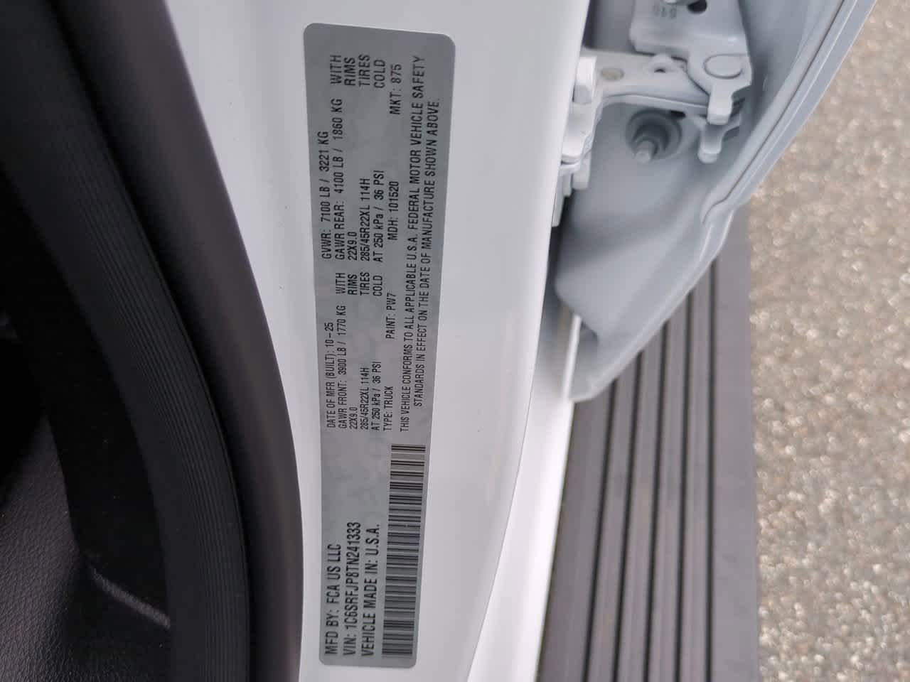 2026 RAM Ram 1500 RAM 1500 LARAMIE CREW CAB 4X4 5'7' BOX