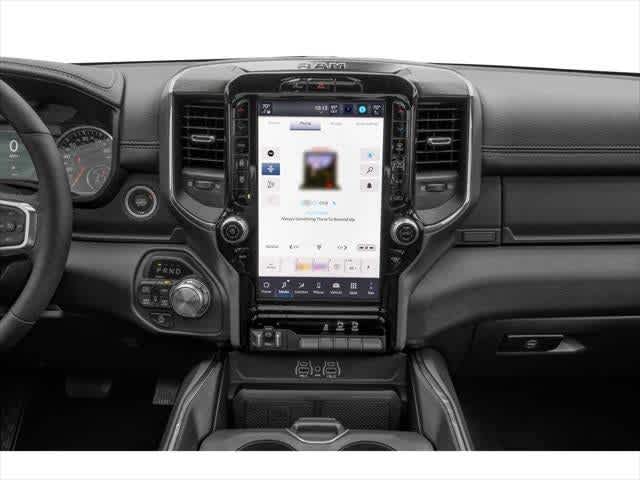 2025 RAM 1500 Laramie Cabina Doble 4x4 Caja de 5'7''