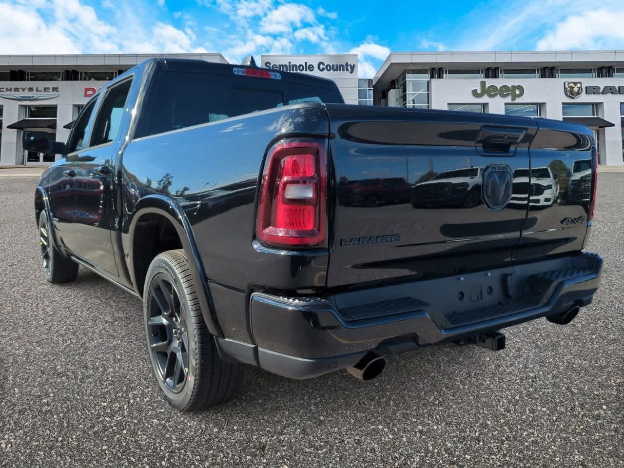 2026 RAM Ram 1500 RAM 1500 LARAMIE CREW CAB 4X4 5'7' BOX