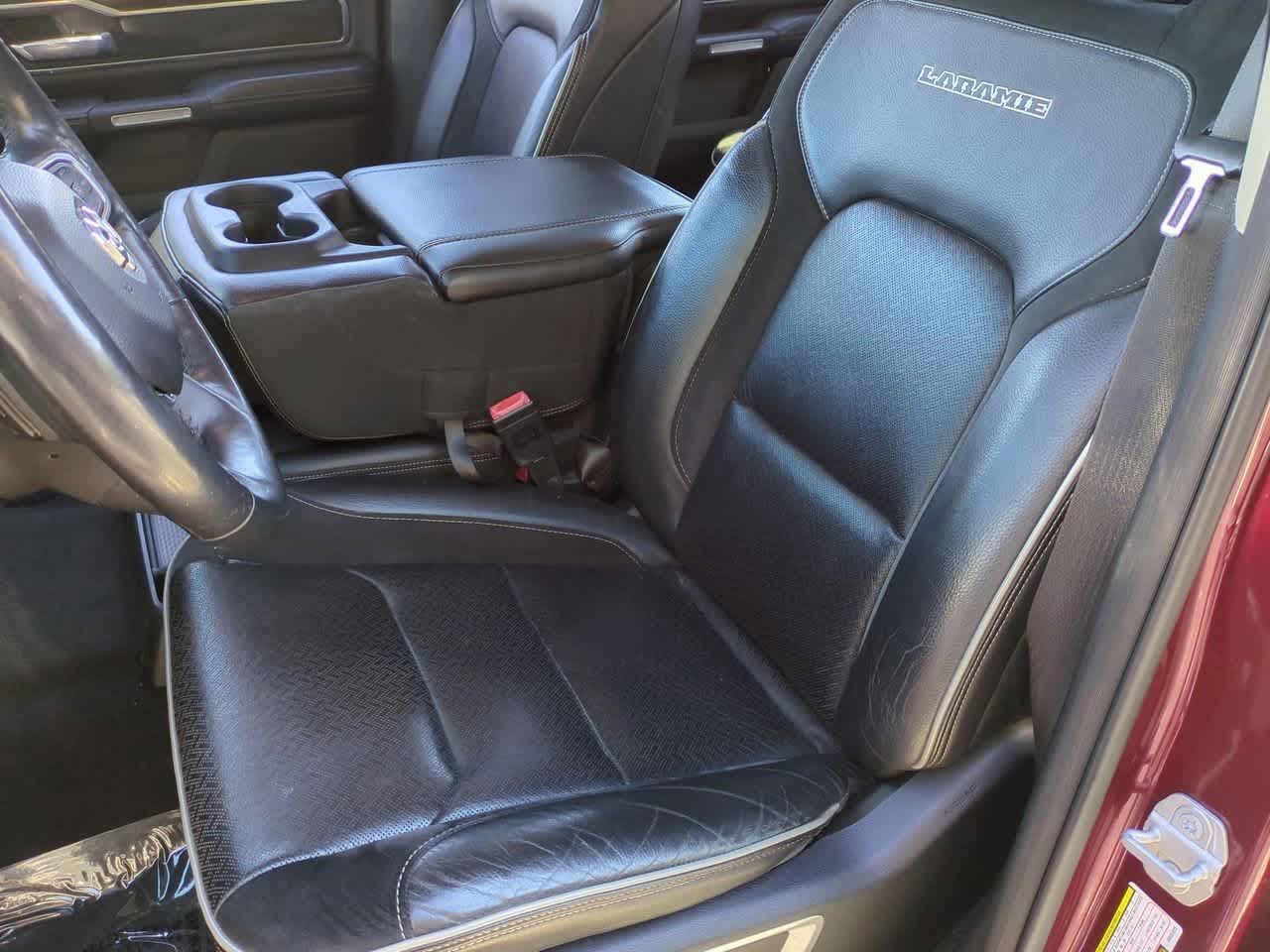 RAM 1500 Laramie Crew Cab 4x4 2019 con caja de 5'7''