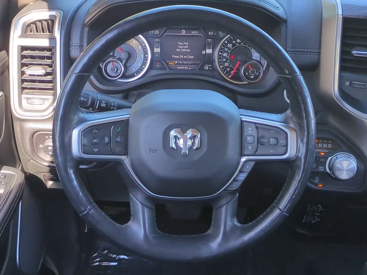 RAM 1500 Laramie Crew Cab 4x4 2019 con caja de 5'7''