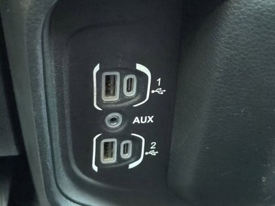 RAM 1500 Laramie Crew Cab 4x4 2019 con caja de 5'7''