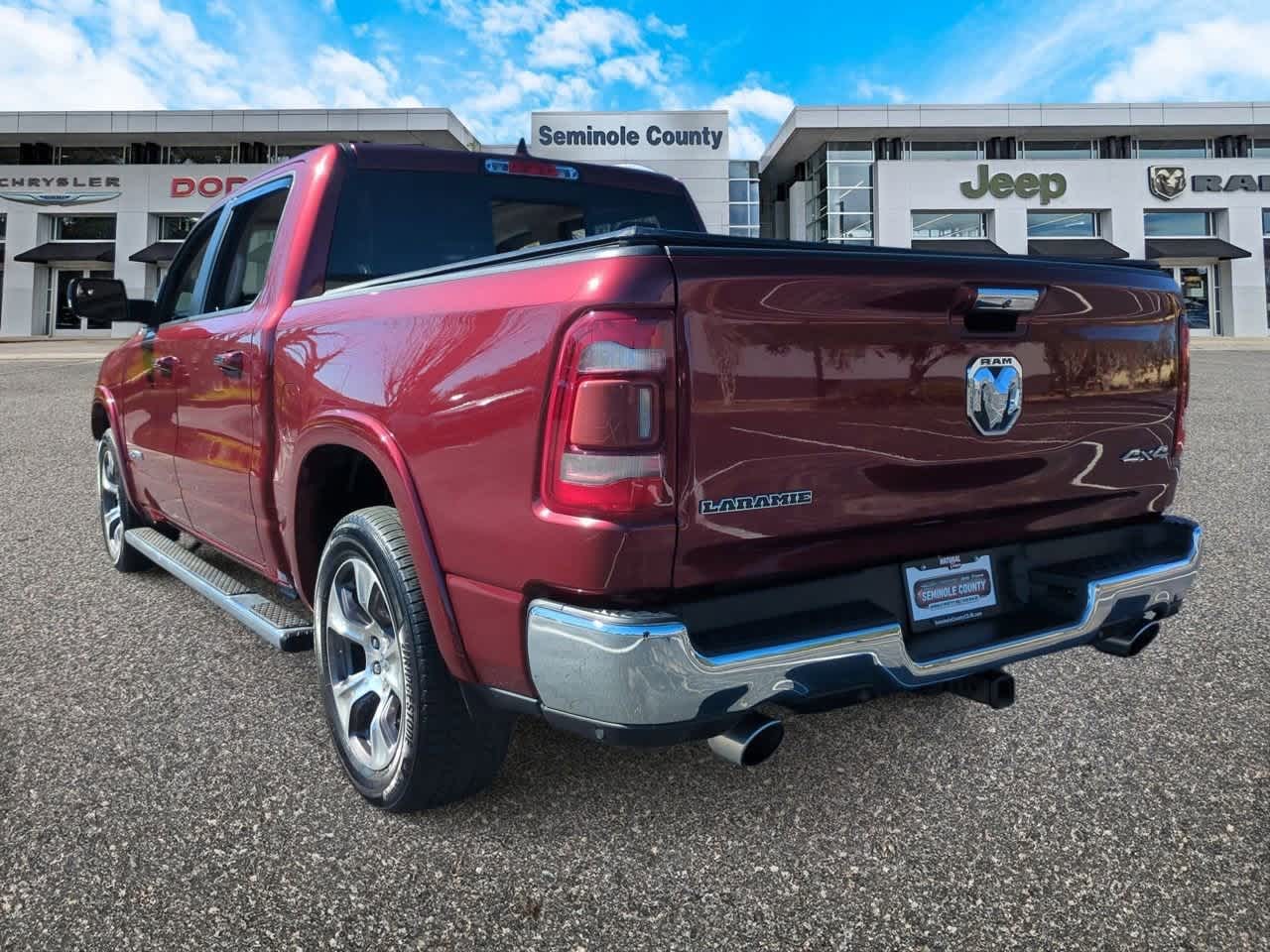 RAM 1500 Laramie Crew Cab 4x4 2019 con caja de 5'7''