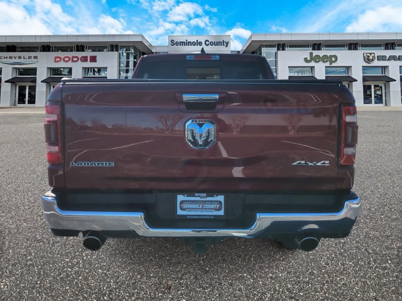 RAM 1500 Laramie Crew Cab 4x4 2019 con caja de 5'7''