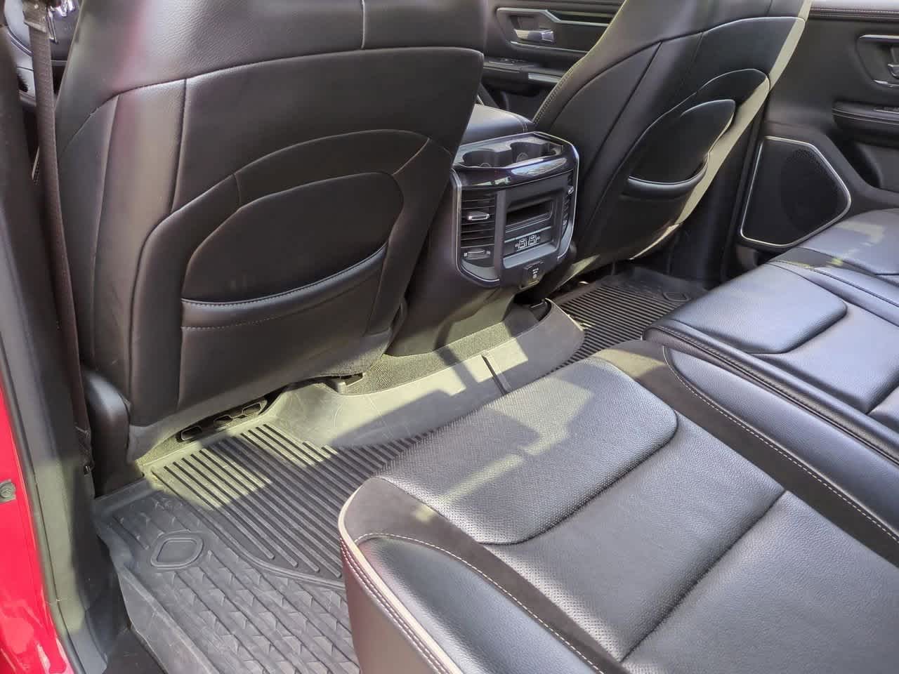 2022 RAM 1500 Laramie Cabina Doble 4x4 Caja de 5'7''