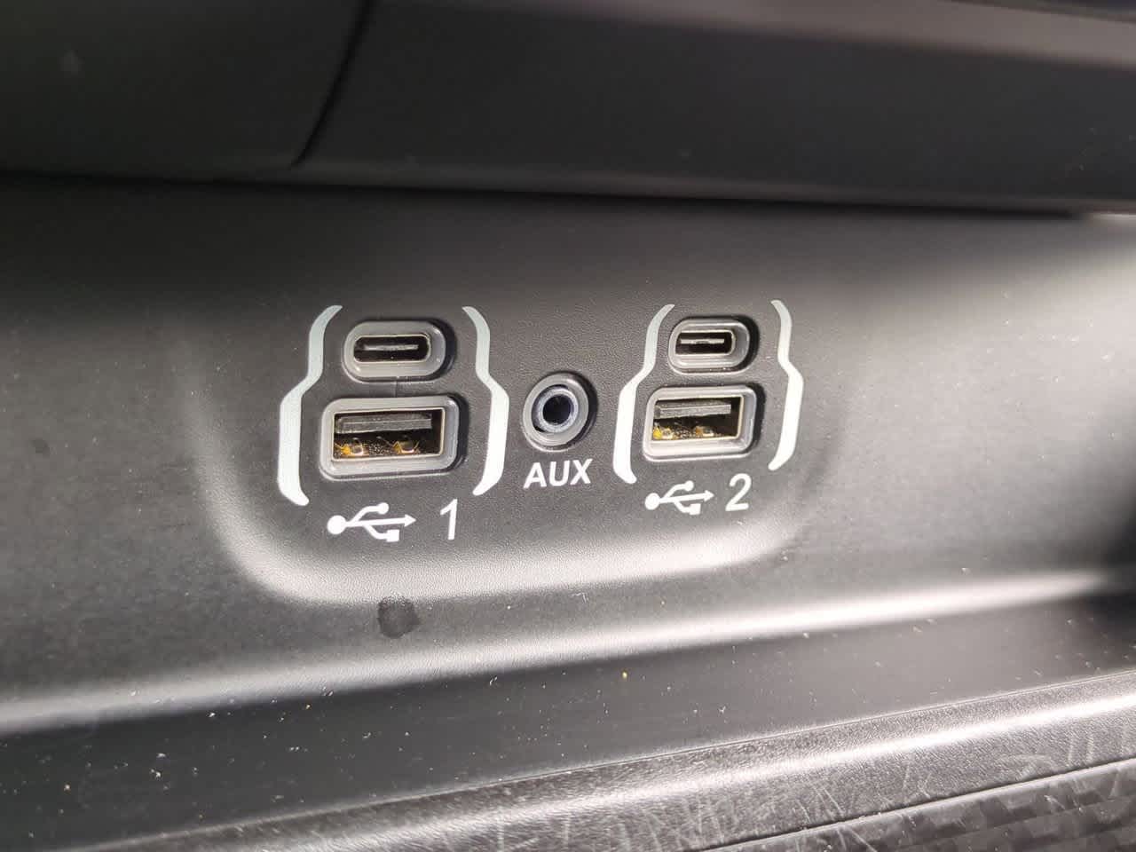 2022 RAM 1500 Laramie Cabina Doble 4x4 Caja de 5'7''