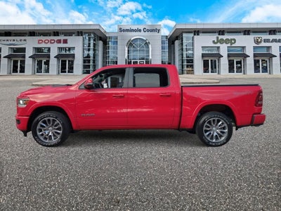 2022 RAM 1500 Laramie Cabina Doble 4x4 Caja de 5'7''