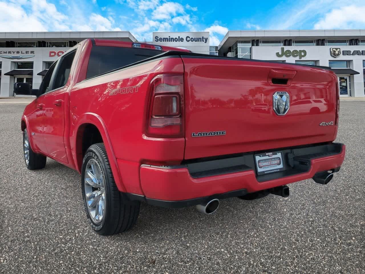2022 RAM 1500 Laramie Cabina Doble 4x4 Caja de 5'7''