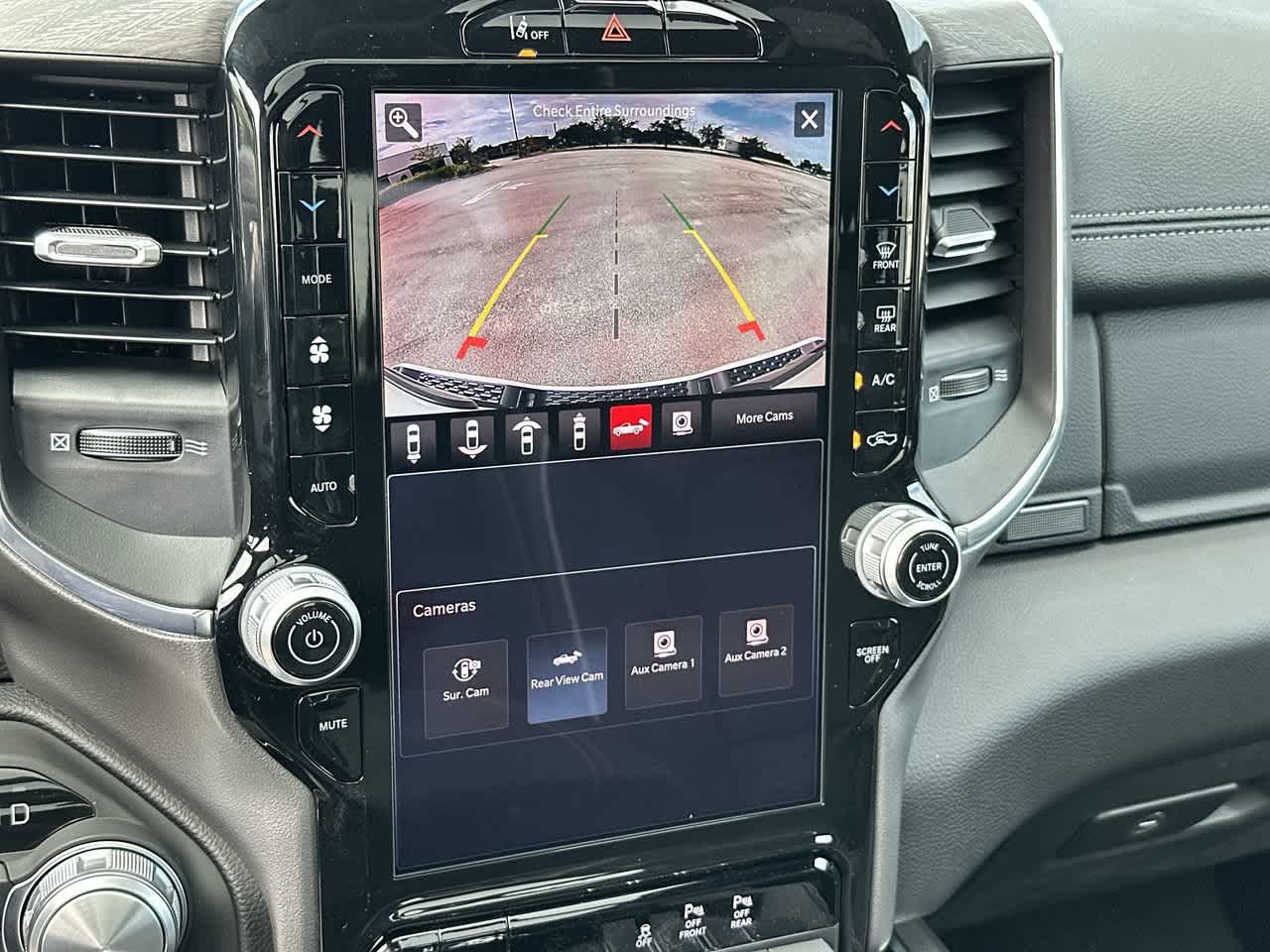 RAM 1500 de 2027, RAM 1500 LARAMIE, cabina doble, 4x4, caja de 5'7'