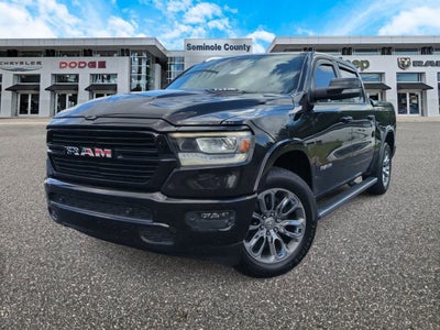 RAM 1500 Laramie Crew Cab 4x4 de 2021 con caja de 1,70 m