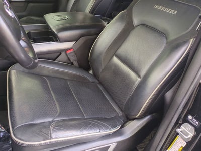 RAM 1500 Laramie Crew Cab 4x4 de 2021 con caja de 1,70 m