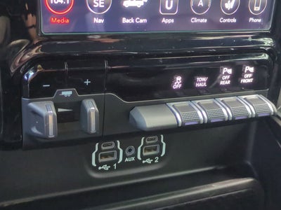 RAM 1500 Laramie Crew Cab 4x4 de 2021 con caja de 1,70 m